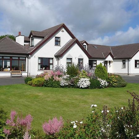 Valley View Country House Bed And Breakfast Bushmills Exterior photo